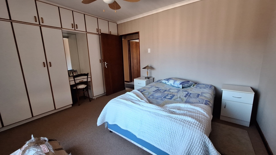 3 Bedroom Property for Sale in Dana Bay Western Cape